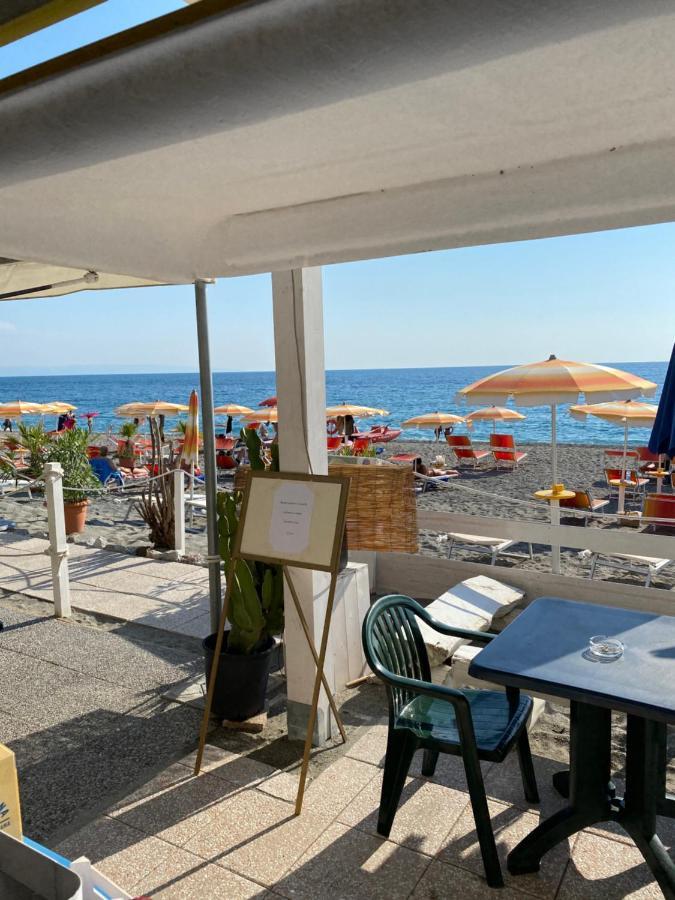 Lion'S Hotel Falerna Exterior photo